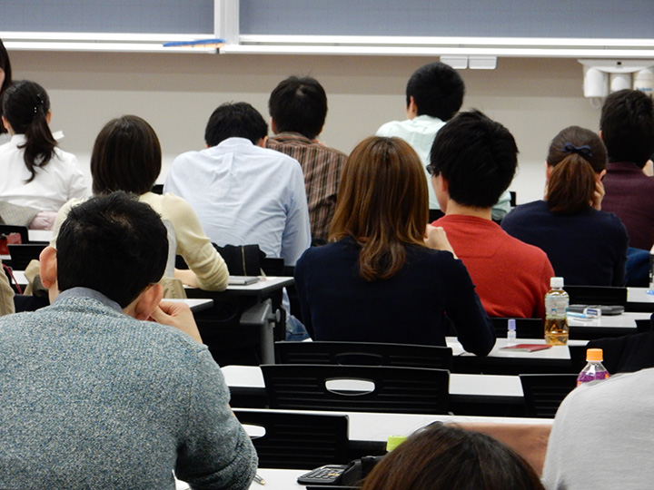 大学・学校などへの講師派遣について